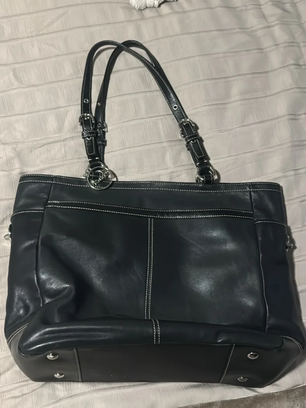 Coach Black Leather Shoulder Bag with Contrast Stitching